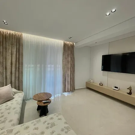 Beduli Center * Sarandë